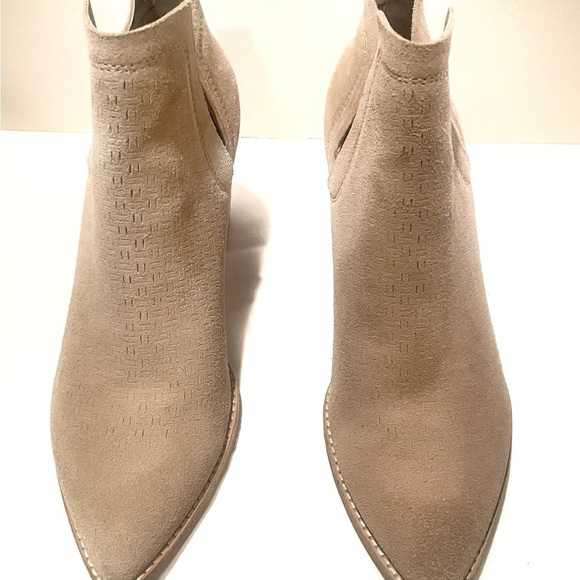 Dolce Vita Taupe Suede Ankle Boots with Pointed Toe and Block Heel - Picture 1 of 14